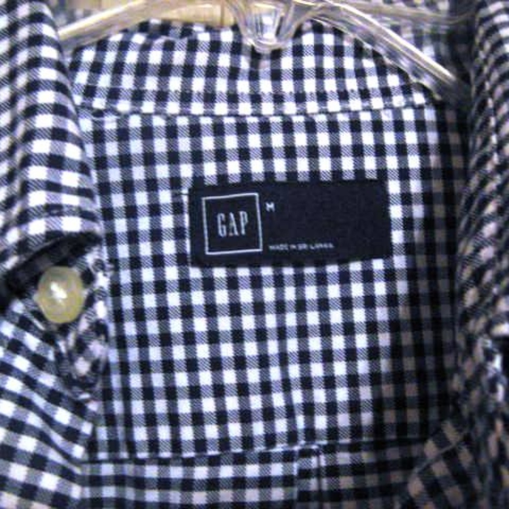 Men's Gap Long Sleeved Shirt - Picture 2 of 2